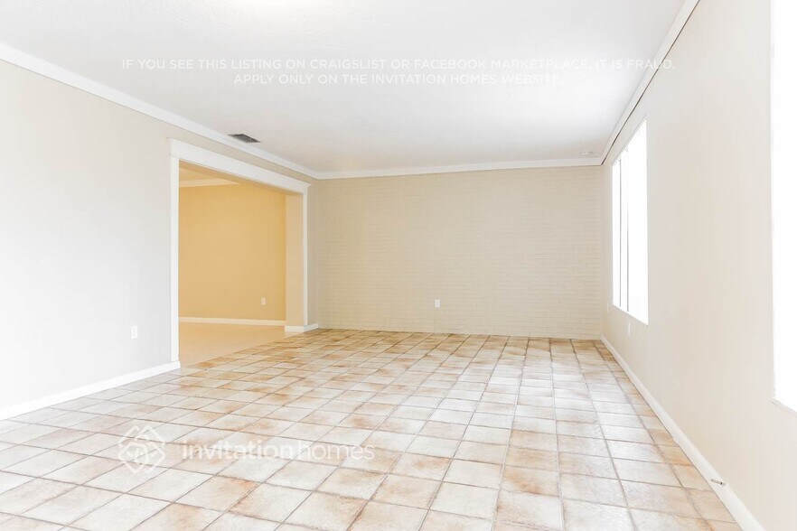 Building Photo - 10331 NW 18th Pl