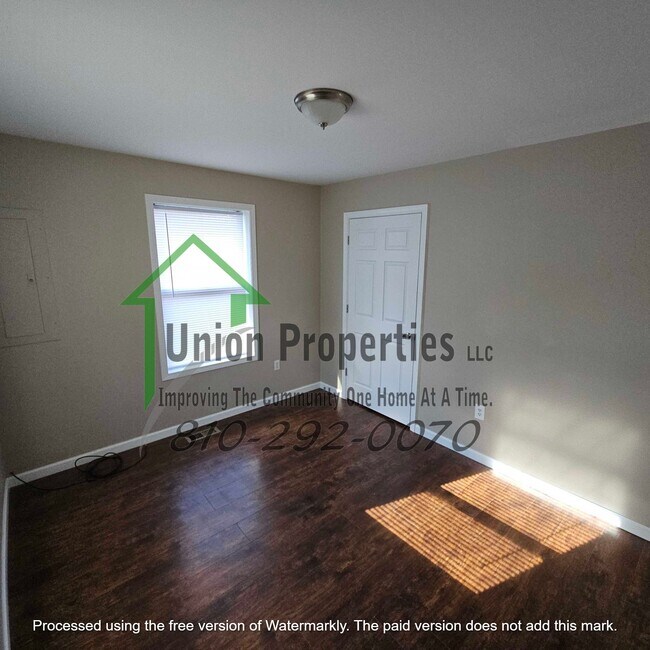 Building Photo - 4205 Vine St