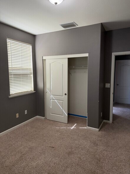 Building Photo - 5321 Matina Dr