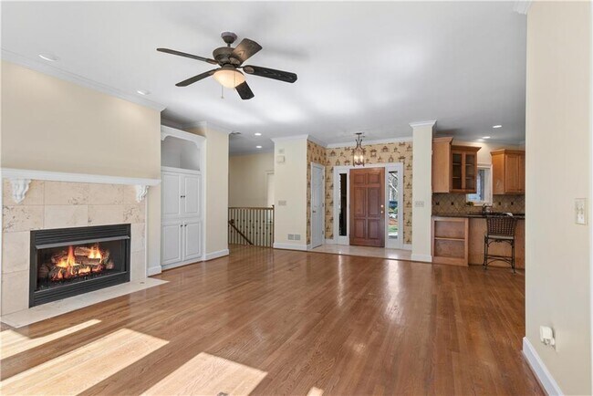 Building Photo - 15905 Westbrook Rd