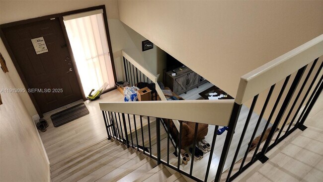 Building Photo - 5975 SW 137th Ave