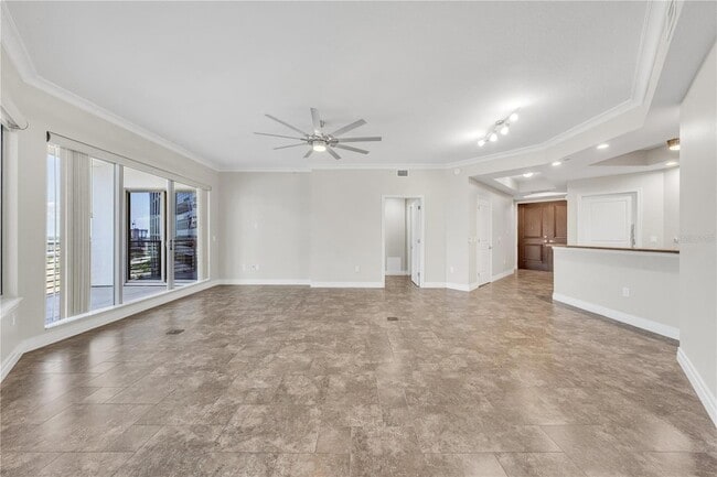 Building Photo - 449 S 12th St