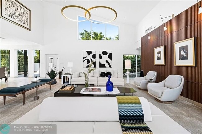 Building Photo - 2416 Bayview Dr