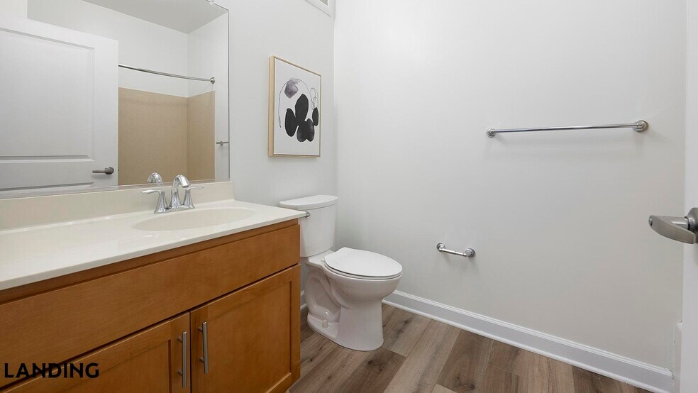 Building Photo - 909 Mansion Dr