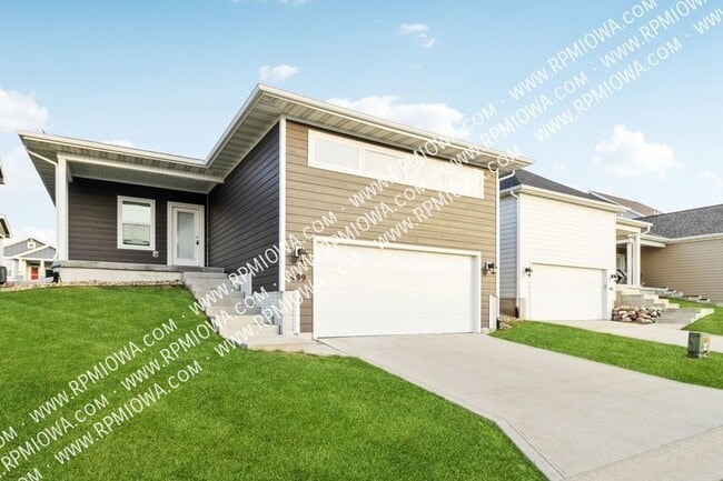 Building Photo - 499 S Bluestone Way