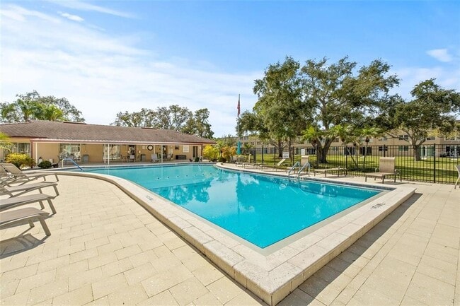 Building Photo - 5080 Locust St NE