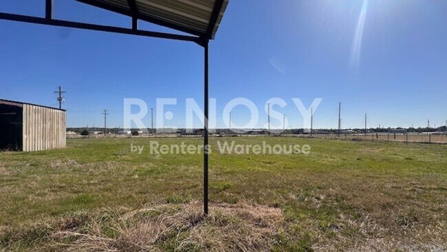 Building Photo - 6425 Mirage Dr