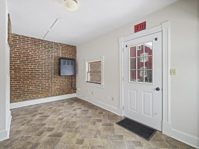 Building Photo - Charming 3-Bedroom Single-Family Home with Wrap-Around Porch & Private Fenced Yard