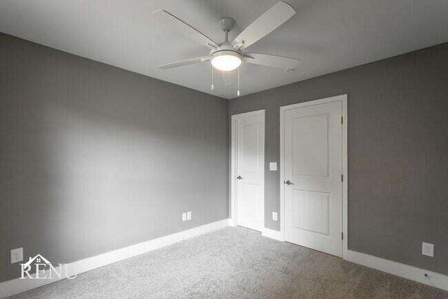 Building Photo - 5365 Lynnland Terrace