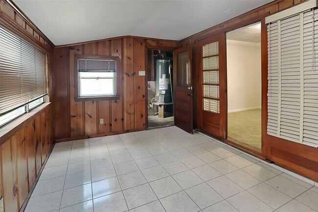Building Photo - 7538 Vista Verde St
