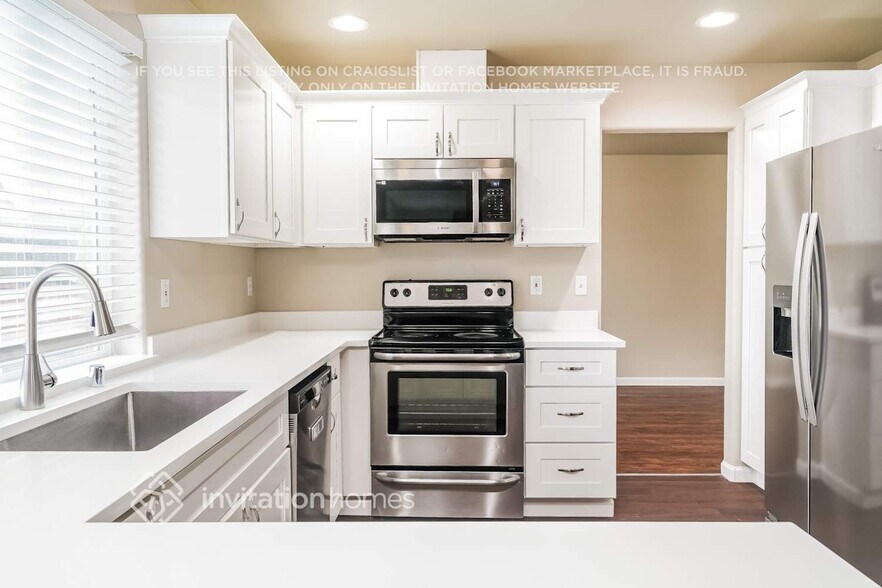 Building Photo - 20012 87th Ave E