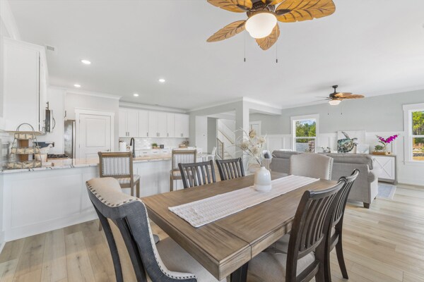 Building Photo - 305 Lineback Pl