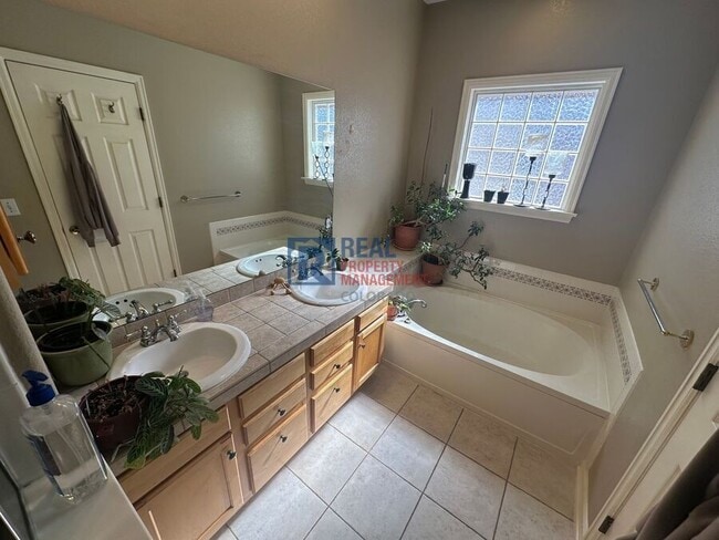 Building Photo - 11366 E Alabama Cir