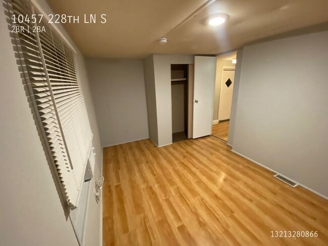 Building Photo - 10457 S 228th Ln