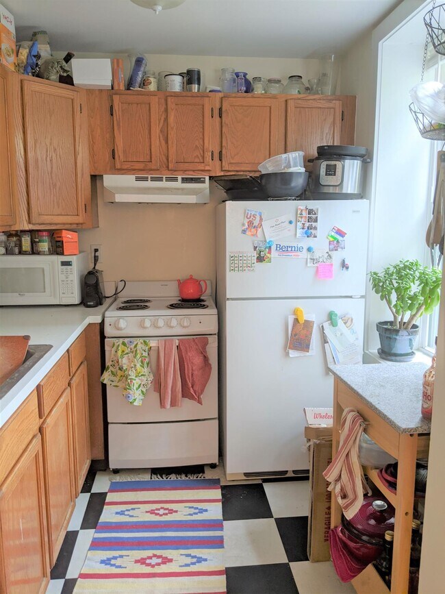 35 Davis Square 35 Davis Square Somerville MA 02144 Apartment Finder