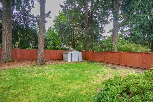 Building Photo - 4017 NE 157th Ave