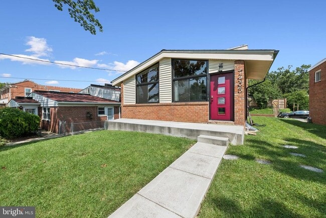 Primary Photo - 7435 8th St NW