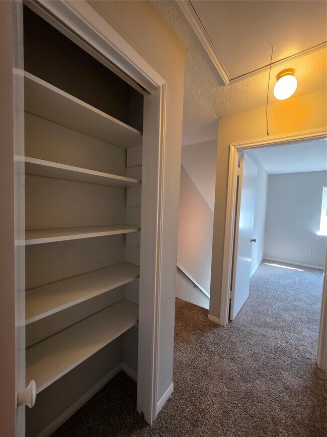 Building Photo - 1969 Country Village Blvd