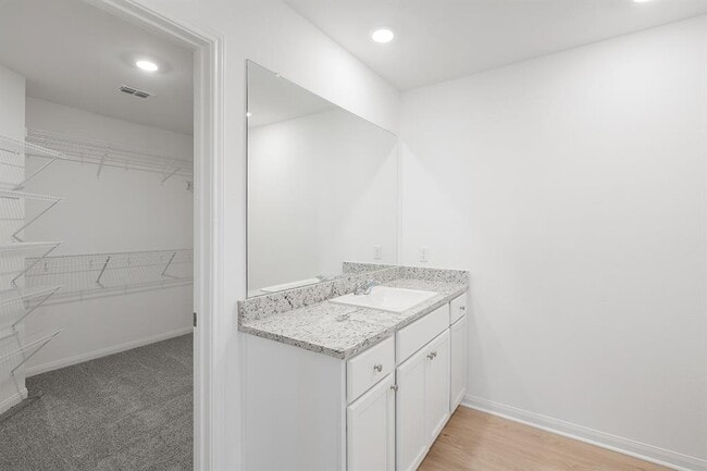 Building Photo - 112 Paria Ct