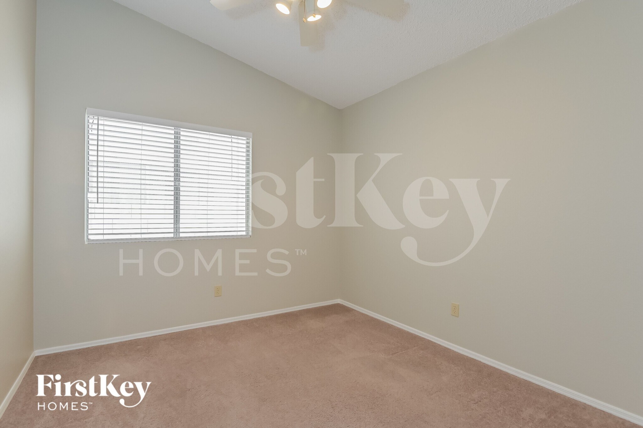 Building Photo - 3650 W Mesa Ridge Trail