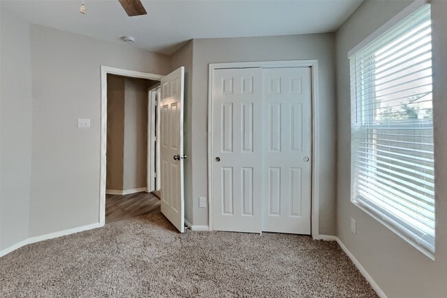 Building Photo - 14814 Liberty Stone Ln