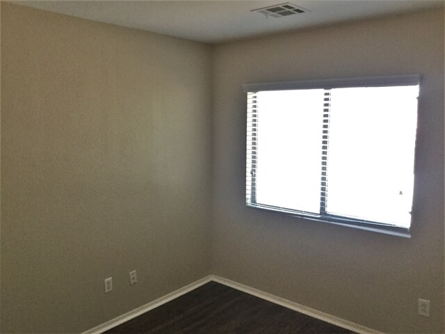 Building Photo - 3531 N 105th Ln