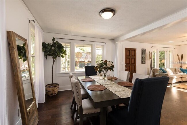 Building Photo - 1111 E Patterson St