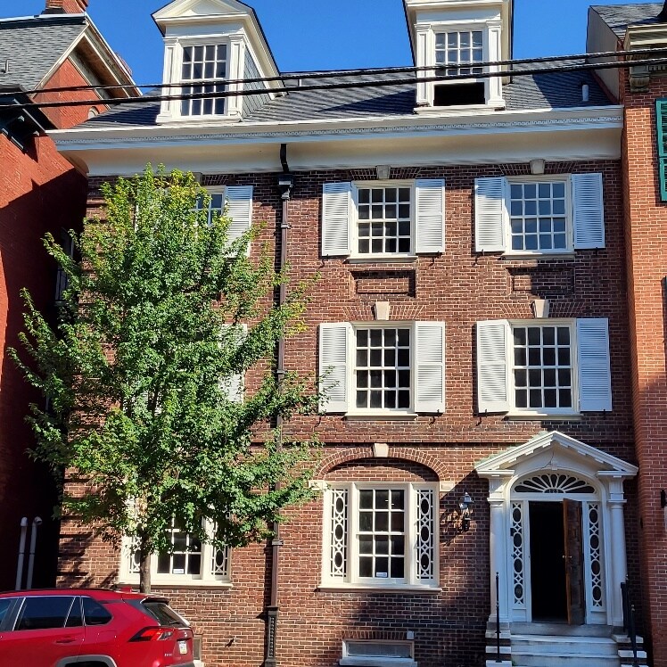 Building Photo - 129 E Orange St