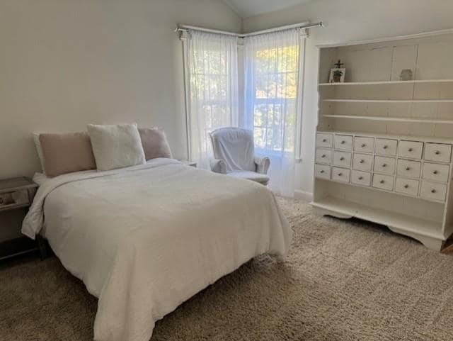 Building Photo - 102 Overhill Rd