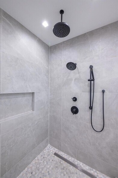 Building Photo - 6864 SW 80th St