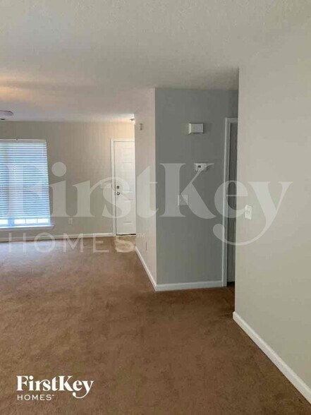 Building Photo - 341 Hill Crest Cir