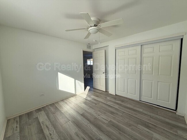 Building Photo - 284 W Windsor Terrace