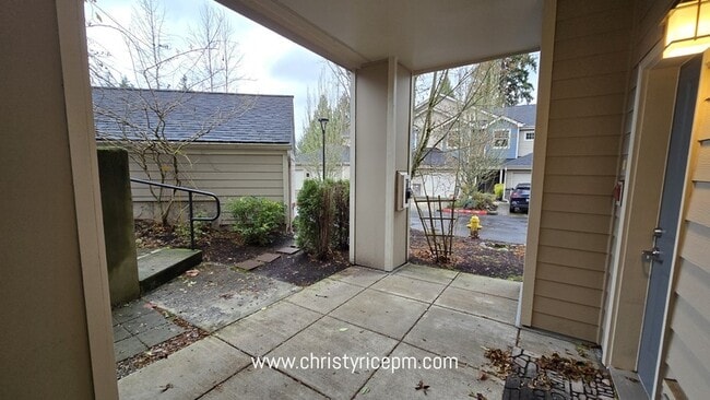 Building Photo - 4315 Issaquah-Pine Lake Rd SE