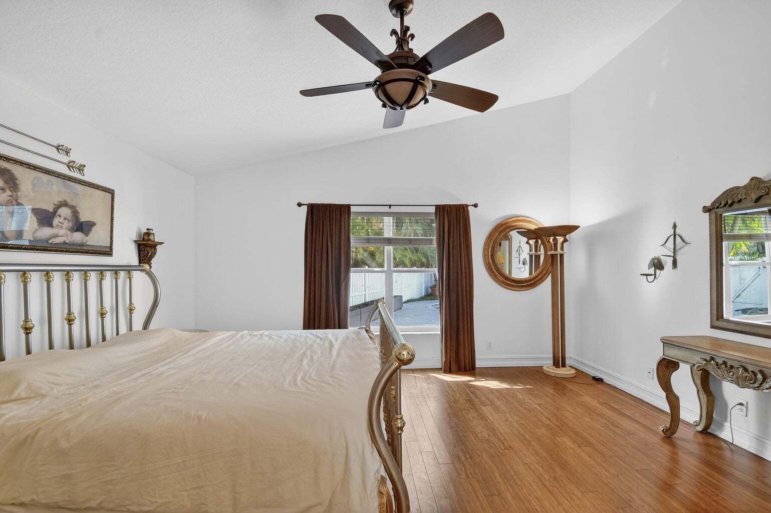 Building Photo - 2725 Pointe Cir