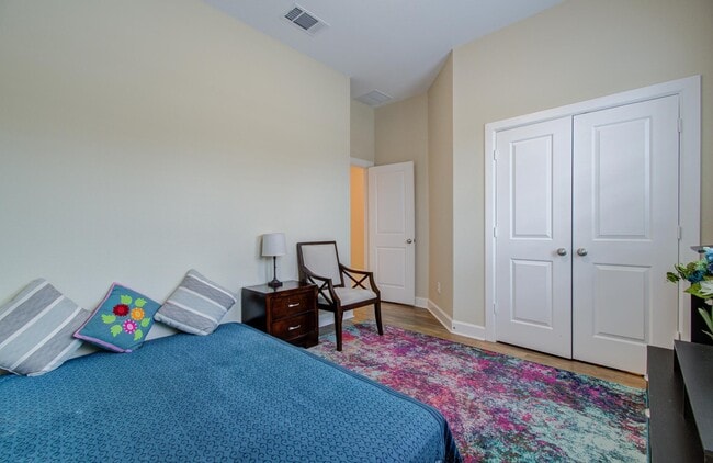 Building Photo - 11810 Dockside Shores Dr