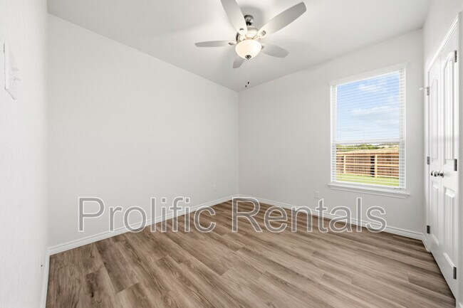 Building Photo - 509 Adley Ave