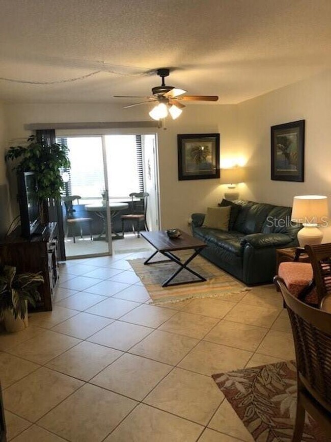 Building Photo - AVAILABLE OFF SEASON FOR $1,800/MO