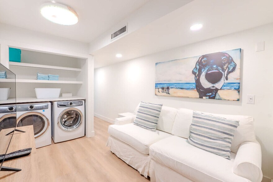 Building Photo - 10 Lemoyne Ave