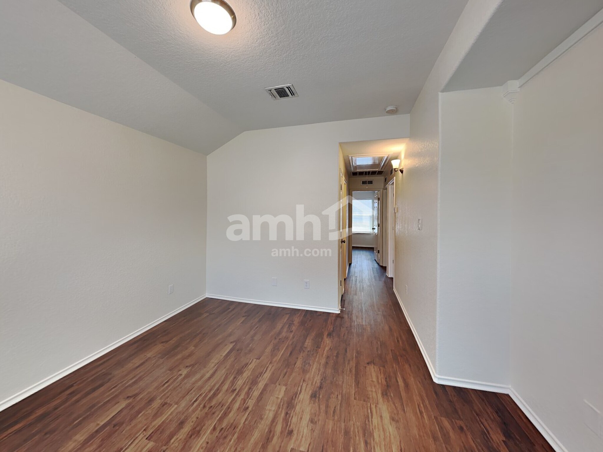 Building Photo - 412 Saddlehorn Way