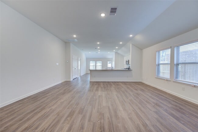 Building Photo - 5419 Tourmaline Wy