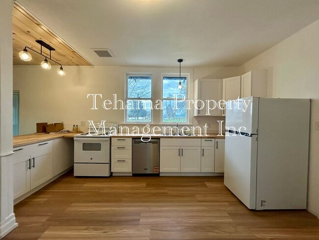 Building Photo - Charming 3 bedroom 1 bath home in Los Molinos, CA