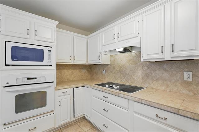 Building Photo - 2813 Prescott Dr