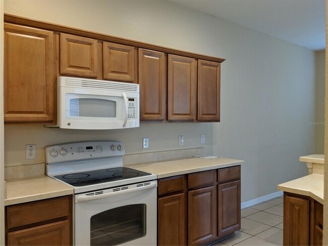 Building Photo - 6512 S Goldenrod Rd