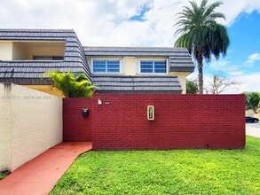 Building Photo - 8497 SW 137th Ave