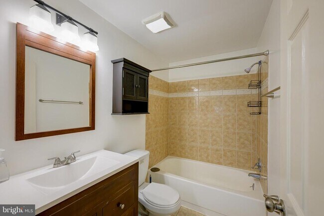 Building Photo - 1831 Tufa Terrace