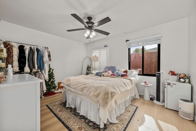 Building Photo - 5229 Rincon St