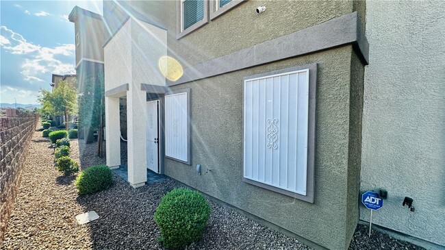 Building Photo - 7933 Whisper Words Ave
