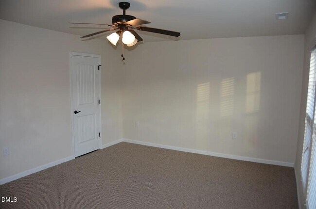 Building Photo - 102 Brier Crossings Loop