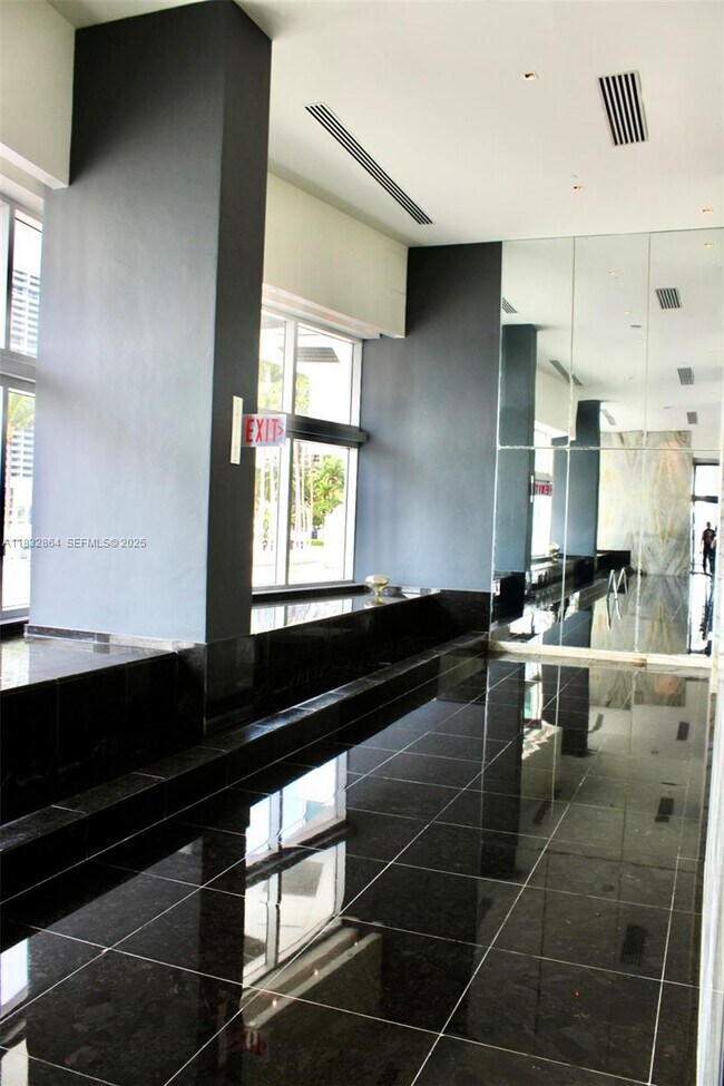 Building Photo - 325 S Biscayne Blvd