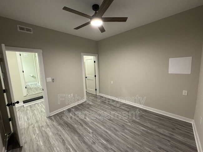 Building Photo - 615 Albemarle St